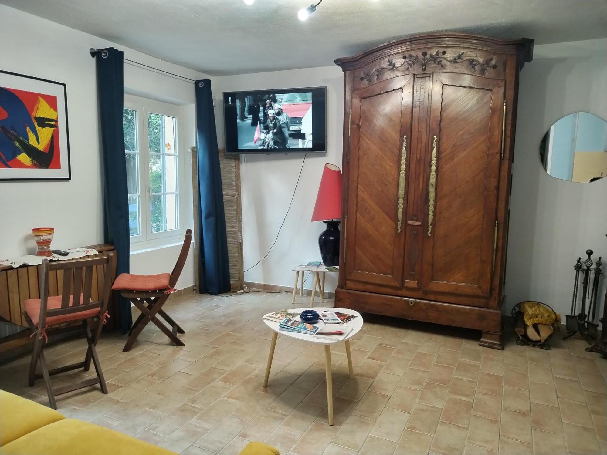 Hotel Au Mas Saint Pierre Pignans Esterno foto